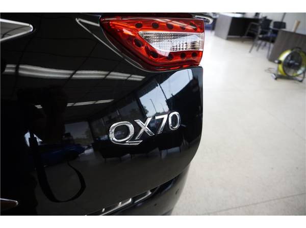 2015 Infiniti QX70 3 7 Sport Utility 4D WE CAN BEAT ANY RATE IN for sale in Sacramento , CA – photo 17