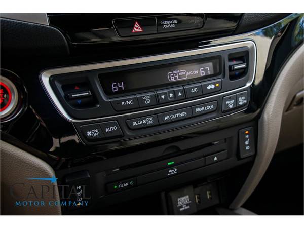 2016 Honda Pilot Touring 4WD SUV w/Touchscreen Navi, BluRay DVD! for sale in Eau Claire, WI – photo 21