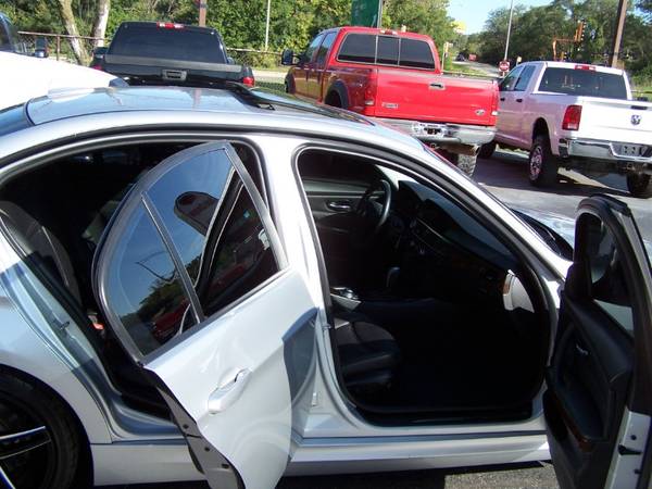 2011 BMW 328i xDRIVE AWD 4-DOOR SEDAN 6CYL CLEAN LOADED LOWER MILEAGE for sale in Joliet, IL – photo 10