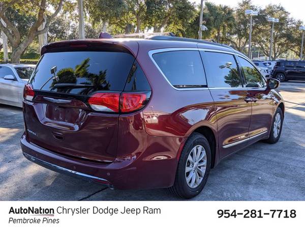 2017 Chrysler Pacifica Touring-L SKU:HR795188 Mini-Van - cars &... for sale in Pembroke Pines, FL – photo 6