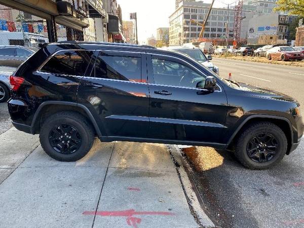 2013 Jeep Grand Cherokee Laredo 4WD - EVERYONES APPROVED! - cars &... for sale in Brooklyn, NY – photo 9