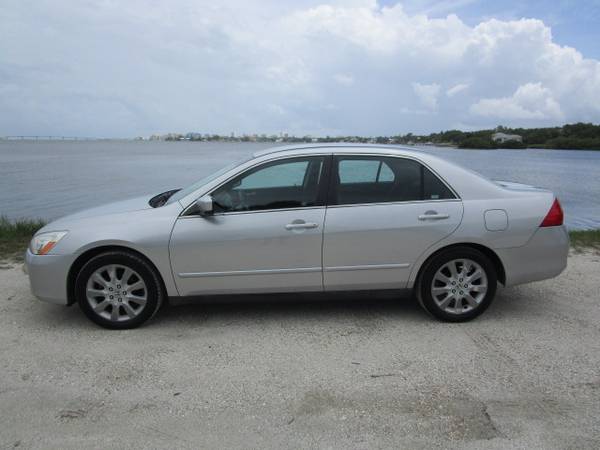 2007 Honda Accord SE 6 Cyl WELL MAINTAINED LOCAL TRADE NICE! for sale in Sarasota, FL – photo 2