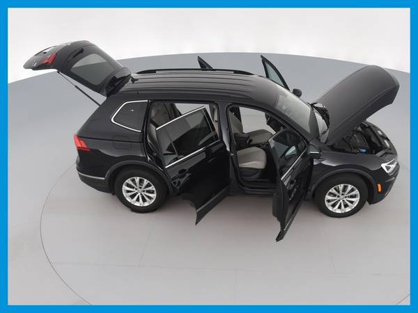 2018 VW Volkswagen Tiguan 2 0T SE 4MOTION Sport Utility 4D suv Black for sale in Atlanta, GA – photo 20