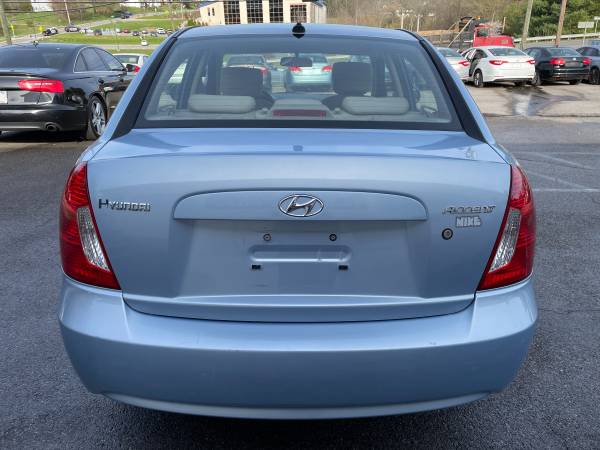 2011 Hyundai Accent GLS - - by dealer - vehicle for sale in Christiansburg, VA – photo 6