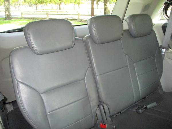 2009 VW Routan SEL Mini Van 40K Low Miles 1-Owner Clean Title DVD Cam for sale in Fort Lauderdale, FL – photo 14