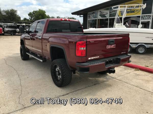 2015 GMC Sierra 2500HD available WiFi 4WD Crew Cab 153.7" Denali for sale in Durant, OK – photo 4
