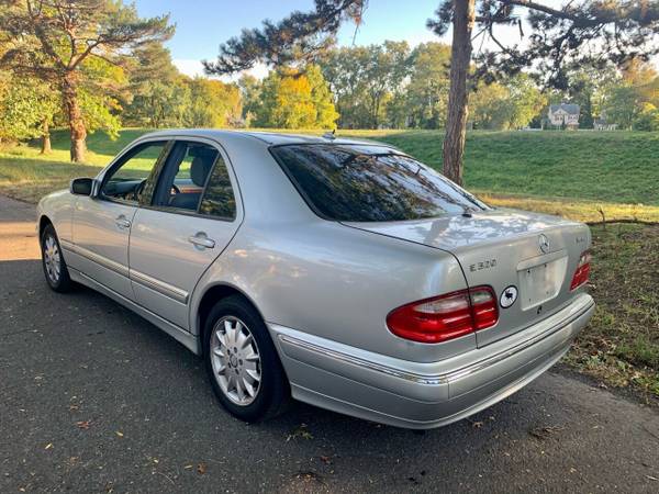 2000 Mercedes Benz E320! Beautiful vehicle! - - by for sale in Elizabeth, NY – photo 5