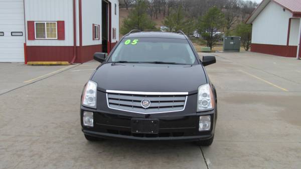 2005 Cadillac SRX (LOW MILES-NICE) - - by dealer for sale in Council Bluffs, IA – photo 2