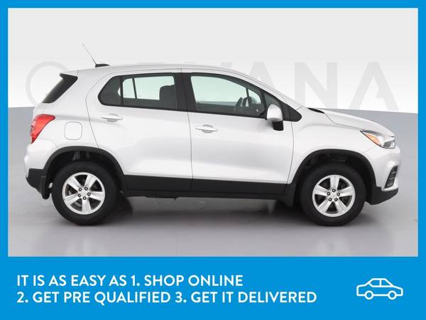 2017 Chevy Chevrolet Trax LS Sport Utility 4D hatchback Silver for sale in Grand Rapids, MI – photo 10
