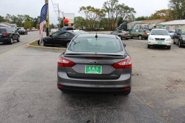 2013 Ford Focus SE - cars & trucks - by dealer - vehicle automotive... for sale in Crest Hill, IL – photo 6