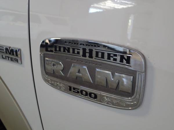 2011 RAM 1500 4WD Crew Cab 140.5 Laramie Longhorn Edition, White for sale in Gretna, KS – photo 7