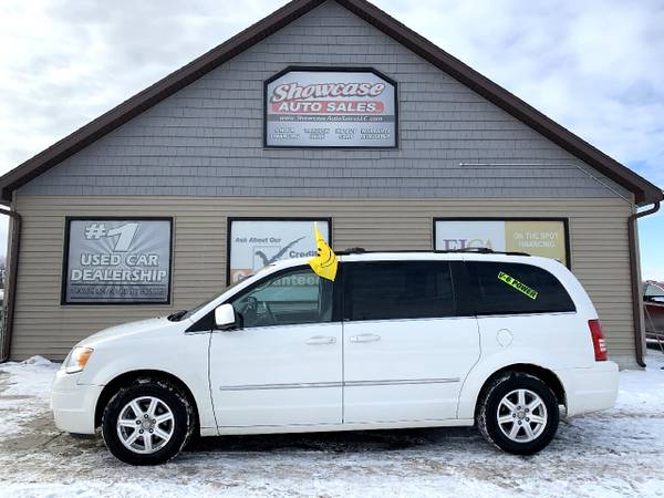 2010 Chrysler Town & Country 4dr Wgn Touring - - by for sale in Chesaning, MI – photo 6