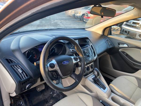 2012 FORD FOCUS SE HATCHBACK - - by dealer - vehicle for sale in Indianapolis, IN – photo 9