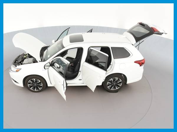 2018 Mitsubishi Outlander PHEV GT Sport Utility 4D suv White for sale in Columbia, MO – photo 16