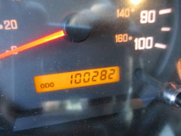 2017 Isuzu NPR HD GAS REG 20 FOOT BOX TRUCK STEP VAN 100K - cars &... for sale in south amboy, IN – photo 19