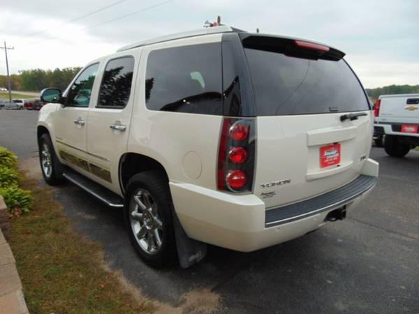 2013 GMC Yukon Denali, 107K Miles, Leather, Quads, Loaded! for sale in Alexandria, ND – photo 4