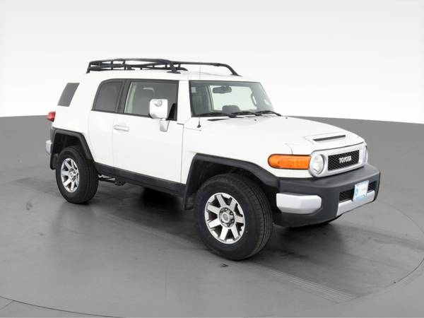 2014 Toyota FJ Cruiser Sport Utility 2D suv White - FINANCE ONLINE -... for sale in New Haven, CT – photo 15
