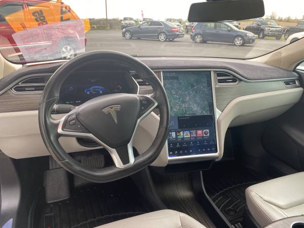 2015 Tesla Model S 70D - - by dealer - vehicle for sale in Dodgeville, WI – photo 13