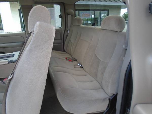 2004 GMC Sierra 1500 SLE Ext. Cab Short Bed 4WD for sale in Cudahy, WI – photo 10