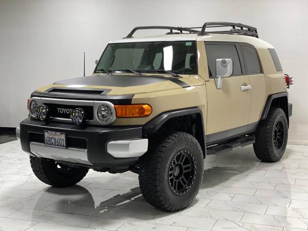 2011 Toyota FJ Cruiser Base 4x4 4dr SUV 5A GET APPROVED TODAY for sale in Rancho Cordova, CA – photo 3