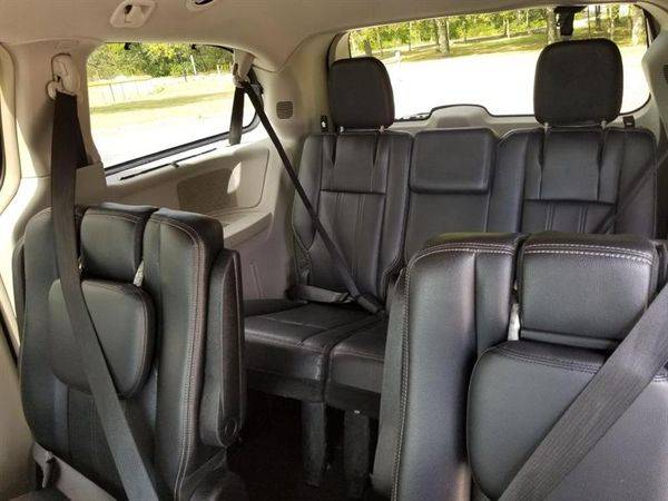 2011 Chrysler Town Country Touring-L -GUARANTEED FINANCING for sale in Wentzville, MO – photo 11