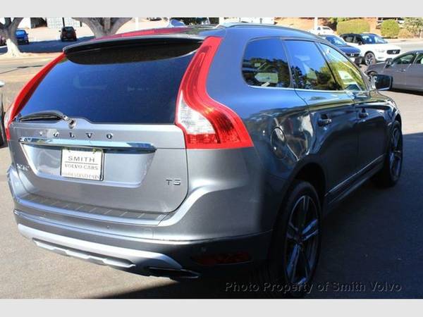 2017 Volvo XC60 T5 FWD Dynamic VERY LOW MILES - cars & trucks - by... for sale in San Luis Obispo, CA – photo 5