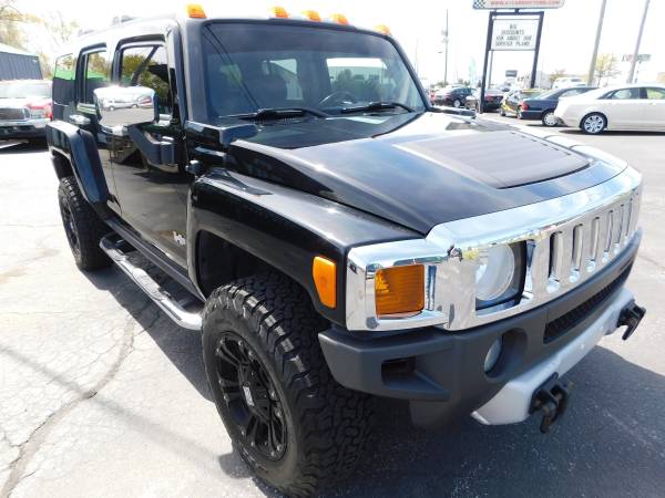 2008 HUMMER H3 w/Luxury Pkg 4x4 ( Free 6 Month Warranty ) - cars & for sale in Fort Wayne, IN – photo 13