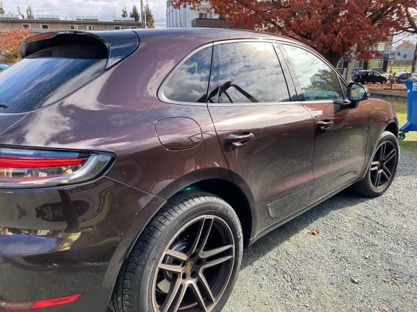2021 Porsche Macan 870 mi, by owner for sale in NEW YORK, NY – photo 9