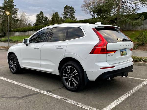 2018 Volvo XC60 T6 Momentum - LOADED - cars & trucks - by owner -... for sale in Lake Oswego, OR – photo 3