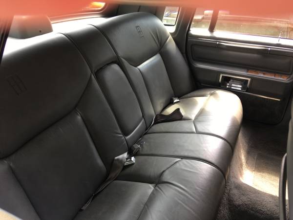 1986 Lincoln Town Car Low Miles for sale in Shrewsbury, MA – photo 8