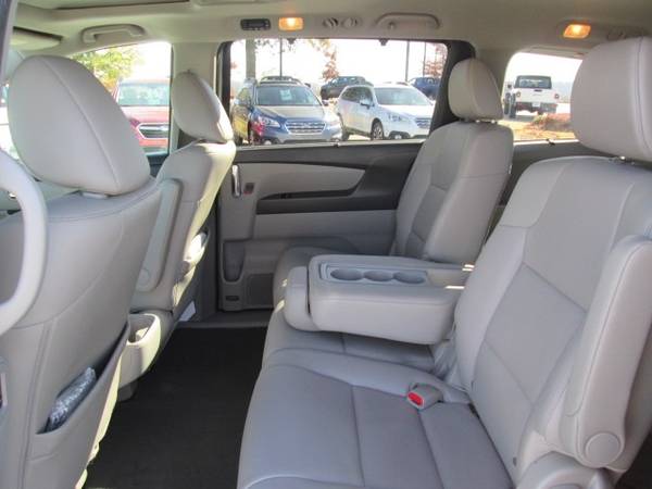 2014 Honda Odyssey Touring van Alabaster Silver Metallic - cars & for sale in Fayetteville, AR – photo 13