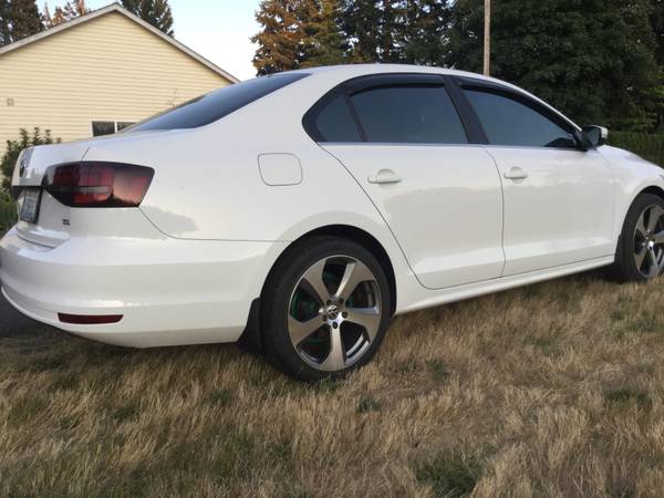 2016 VW Jetta SEL Autobahn edition lowest miles EVER ! for sale in Portland, OR – photo 3