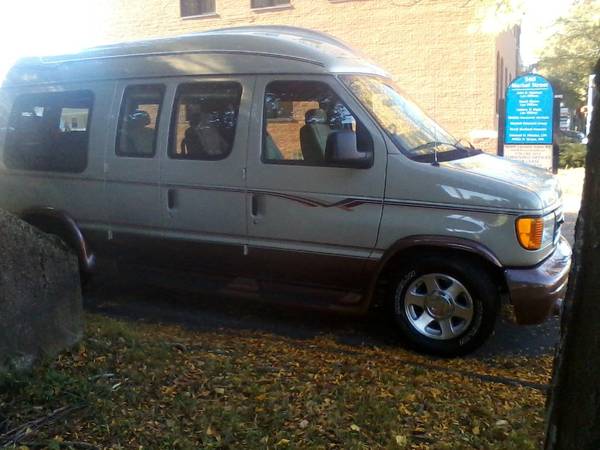 2005 LOW MILES 74k CONVERSION VAN for sale in Kingston, MD – photo 3
