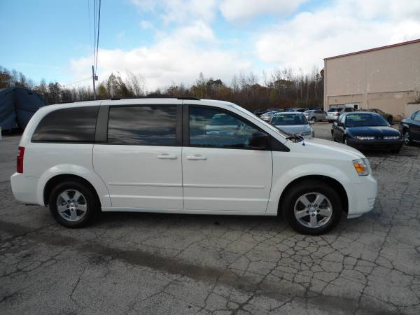 Dodge Grand Caravan Reliable Safe Van Extra Clean **1 Year... for sale in hampstead, RI – photo 4