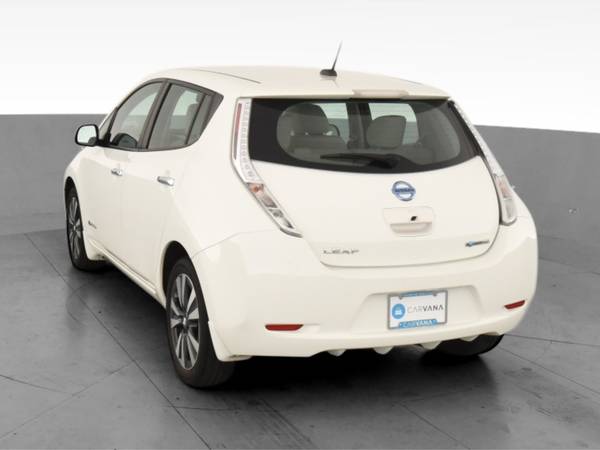 2016 Nissan LEAF SV Hatchback 4D hatchback White - FINANCE ONLINE -... for sale in Palmdale, CA – photo 8