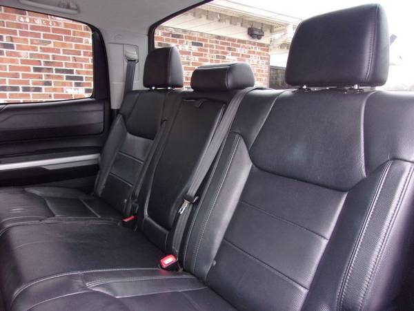 2015 Toyota Tundra Limited CrewMax 5 7L 4x4, Blue/Black, Navi for sale in Franklin, VT – photo 11