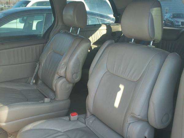 2010 TOYOTA SIENNA - cars & trucks - by dealer - vehicle automotive... for sale in VADNAIS HEIGHTS, MN – photo 8