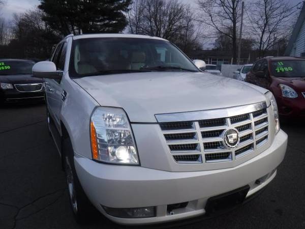 2007 Cadillac Escalade AWD 4dr - cars & trucks - by dealer - vehicle... for sale in Vestal, NY – photo 10