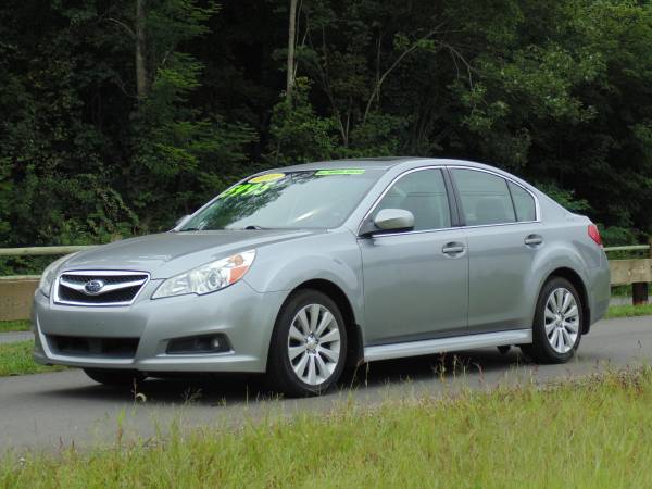 2010 Subaru Legacy LIMITED AWD - MUST SEE! 3 month warranty! for sale in Cheshire, CT – photo 3
