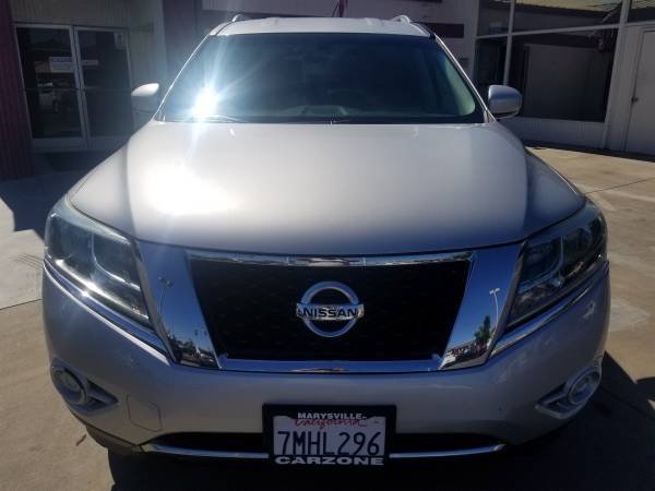 ///2013 Nissan Pathfinder//4x4//Bluetooth//Backup Camera//Must See/// for sale in Marysville, CA – photo 2