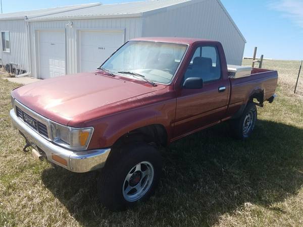 1991 Toyota pickup $2000 obo need gone asap for sale in Box Elder, SD – photo 3