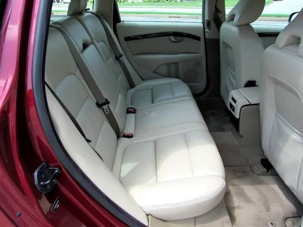 2008 Volvo V70 3 2 FWD Wagon with Low Miles & Clean CARFAX - cars & for sale in Fort Worth, TX – photo 19