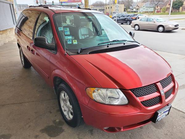 2004 DODGE GRAND CARAVAN - - by dealer - vehicle for sale in MILWAUKEE WI 53209, WI – photo 3