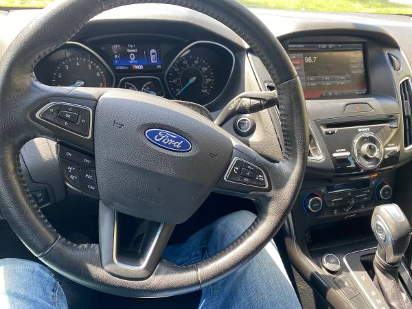2015 Ford Focus Titanium Hatchback for sale in Lincoln Park, MI – photo 10