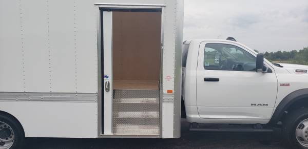 ~ ~ ~ 2019 RAM 5500 Tradesman Chassis Cab 4x2 ( Cargo Box ) ~ ~ ~ -... for sale in Mukwonago, WI – photo 3