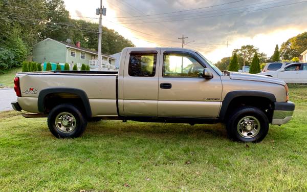 07 Chevy Silverado 2500HD Extended Cab Work Truck, 6.5ft Bed for sale in Mystic, CT – photo 4