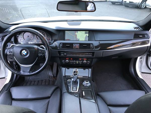 2012 BMW 528xi AWD, White On Black, Super Clean, Loaded - cars &... for sale in Tualatin, OR – photo 12