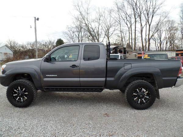 2015 Toyota Tacoma SR5 Access Cab 4WD V6 - - by dealer for sale in Carroll, OH – photo 9