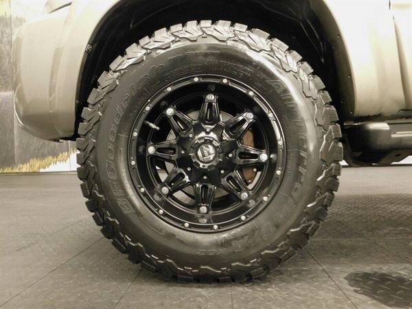 2009 Toyota 4Runner SR5 4X4/V6/Navi/LIFTED w/WHEELS TIRES 4x4 for sale in Gladstone, OR – photo 17