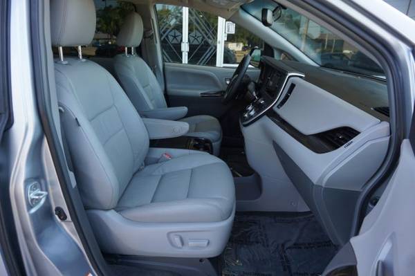 2016 Toyota Sienna XLE hatchback Silver Sky Metallic for sale in New Smyrna Beach, FL – photo 16
